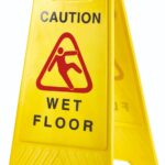 ΠΙΝΑΚΙΔΑ WET FLOOR 30x64cm