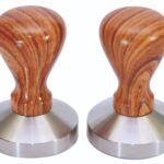 TAMPER ΙΝΟΧ 18/10 Ø 5.3CM x 7,8CM ΜΕ ΞΥΛΙΝΟ ΧΕΡΟΥΛΙ